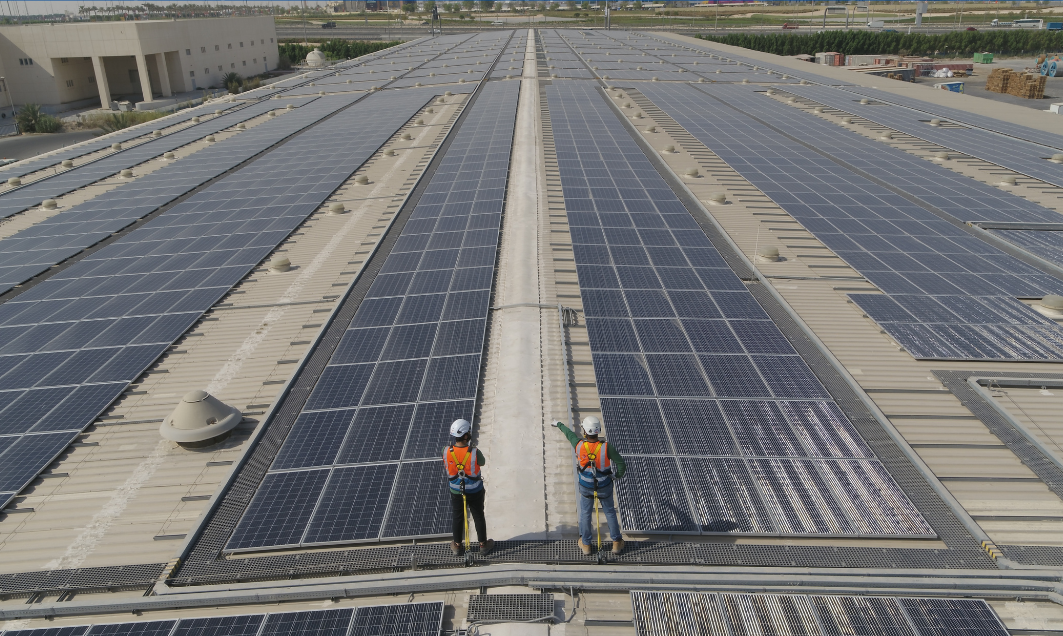 Seven Seas Group 8000 Solar panels
